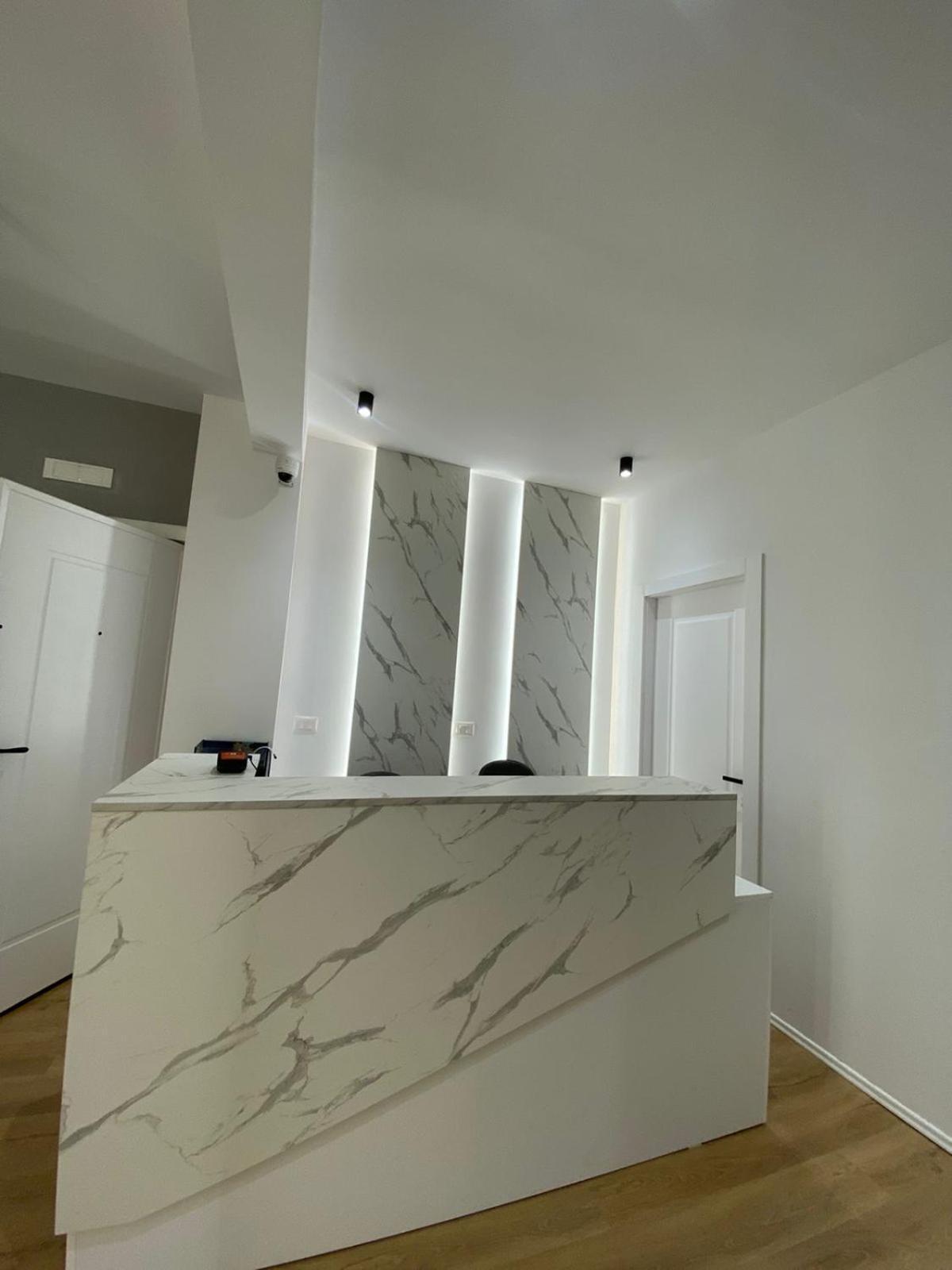 Capital Center Hotell Tirana